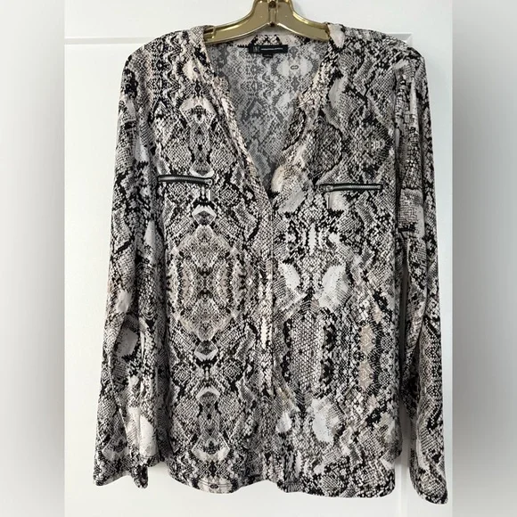 INC International Concepts Black and Cream Patterned Blouse - Picture 1 of 4